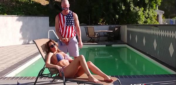  Independence Day Mom Dick Down- Richelle Ryan